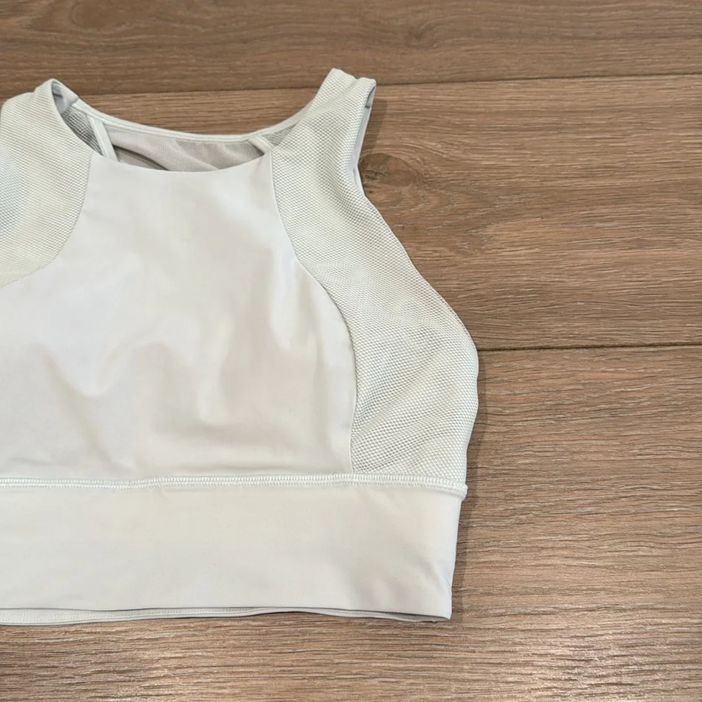 LULULEMON Island Mist Green Set Challenger Active High Neck‎ Training Bra Size 8